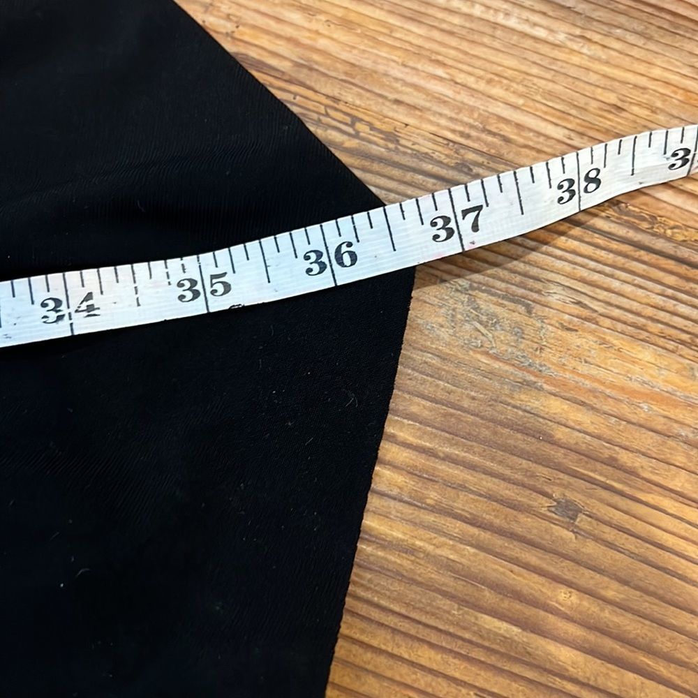 Norma Kamali dress. Size small - Picture 6 of 6